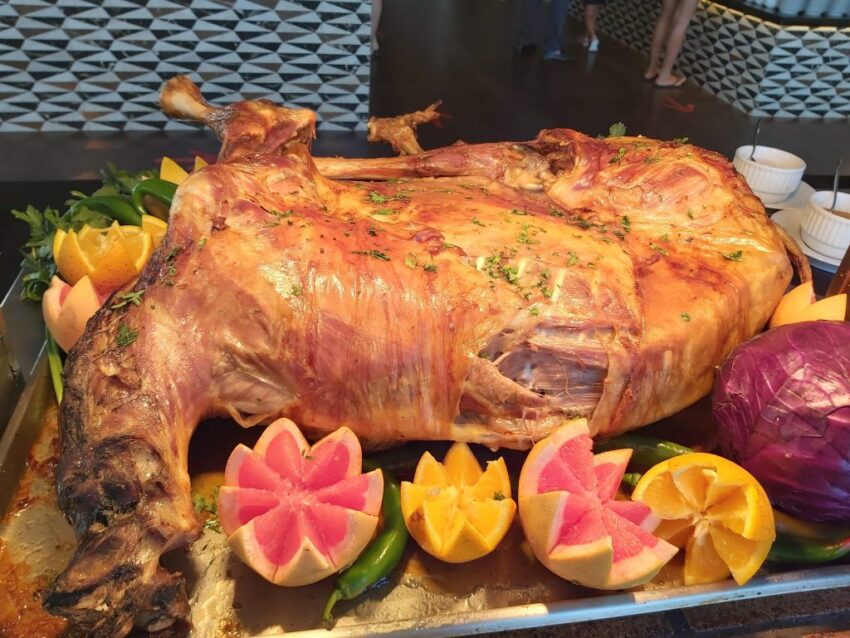 Méchoui agneau - Caro Traiteur - Meilleure Pâtisserie de Thiès